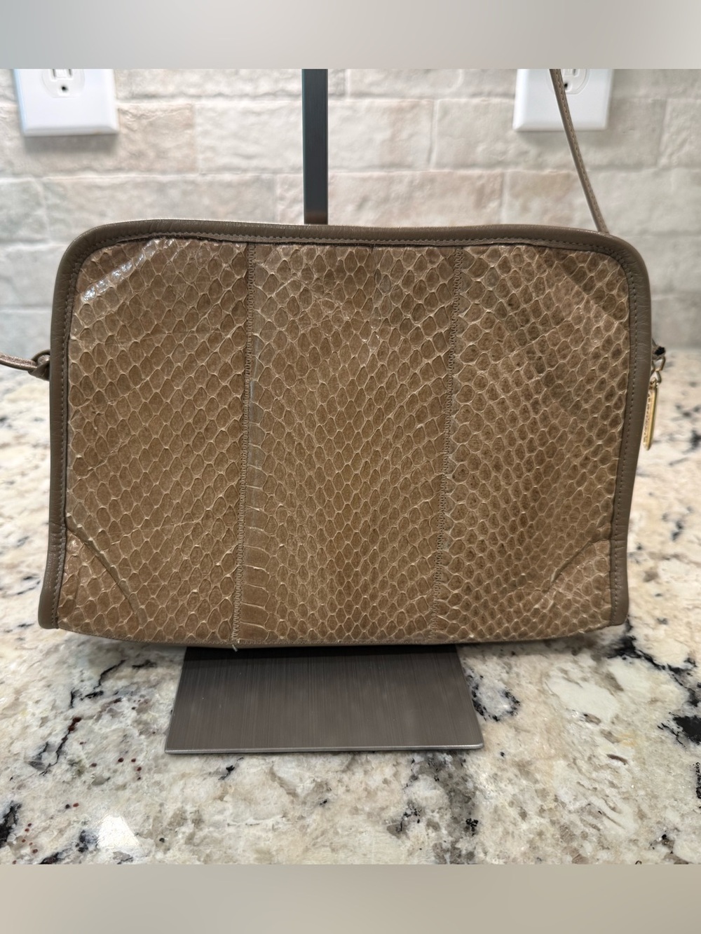 Palizzio EUC Vintage Taupe Snakekin & Leather Crossbody